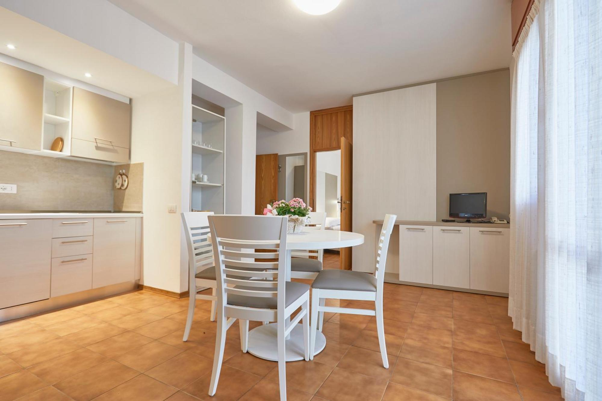Residence Piccolo Милано Мартима Екстериор снимка