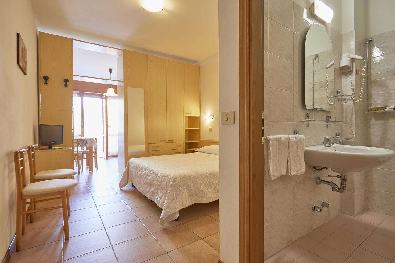 Residence Piccolo Милано Мартима Екстериор снимка